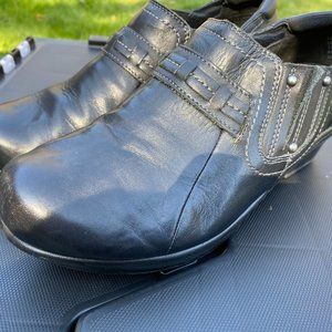 Obeo Black Leather Wedge Slip On Sandals Size 8.5